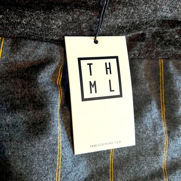 THML Sz Small Gray Striped Off the Shoulder Shirt Long Sleeve Blouse NEW… - Picture 3 of 5